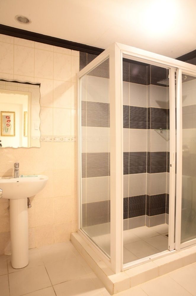 Vf Four Season Hotel อังเฮเลส ภายนอก รูปภาพ