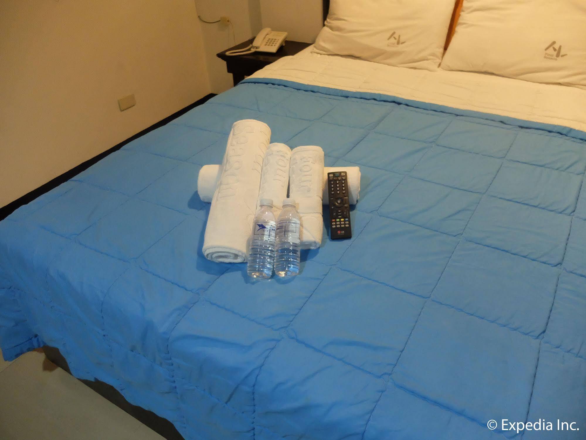 Vf Four Season Hotel อังเฮเลส ภายนอก รูปภาพ