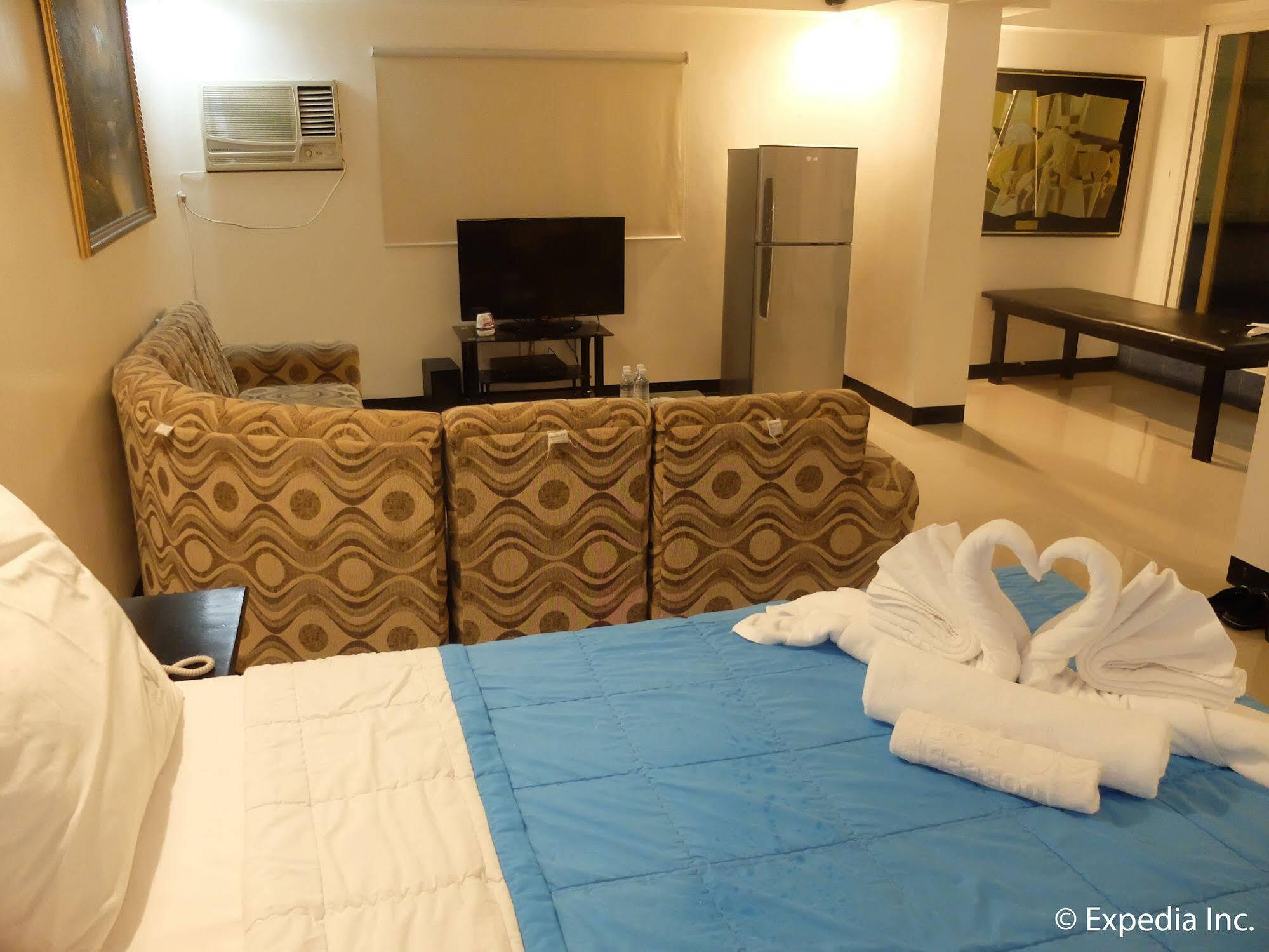 Vf Four Season Hotel อังเฮเลส ภายนอก รูปภาพ