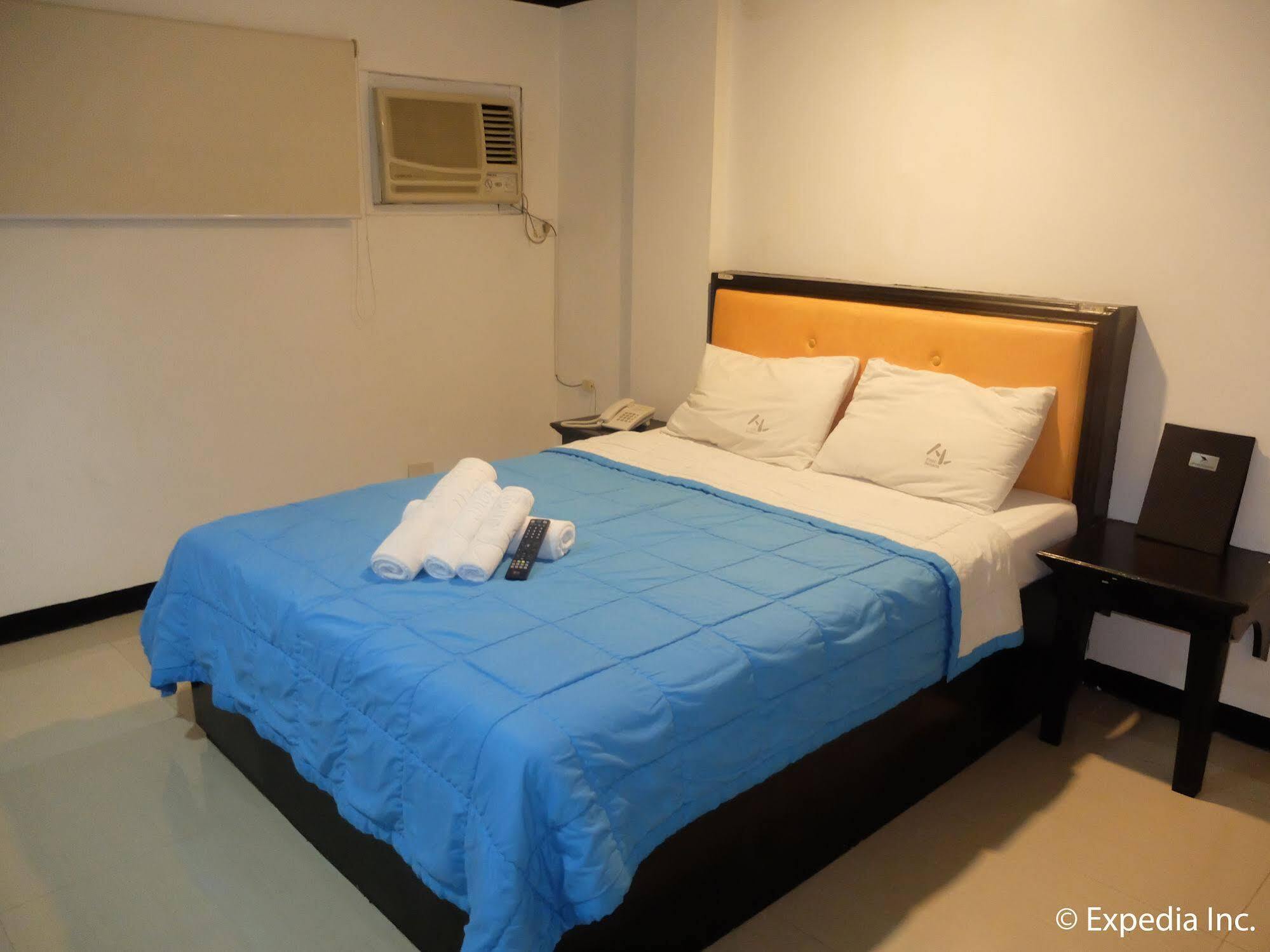 Vf Four Season Hotel อังเฮเลส ภายนอก รูปภาพ